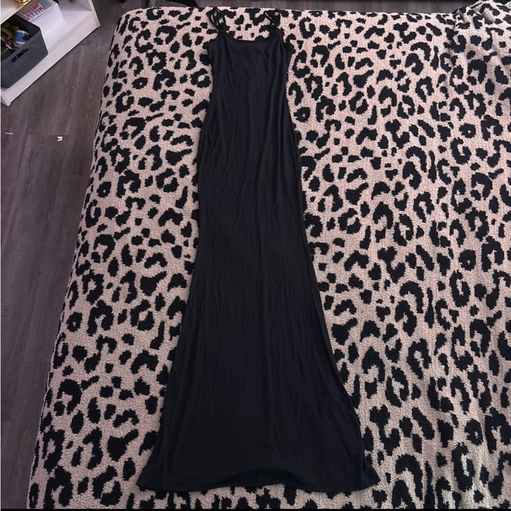 Elegant Black Maxi Dress